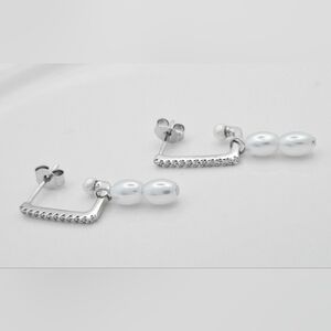 Elegant Silver and White Pearl Earrings